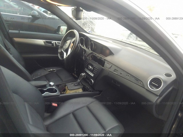 Photo 4 VIN: WDDGF4HB9DR262438 - MERCEDES-BENZ C-CLASS 