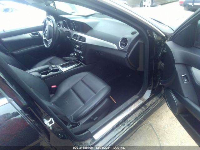 Photo 4 VIN: WDDGF4HB9DR263251 - MERCEDES-BENZ C-CLASS 