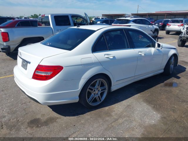 Photo 3 VIN: WDDGF4HB9DR265243 - MERCEDES-BENZ C 250 