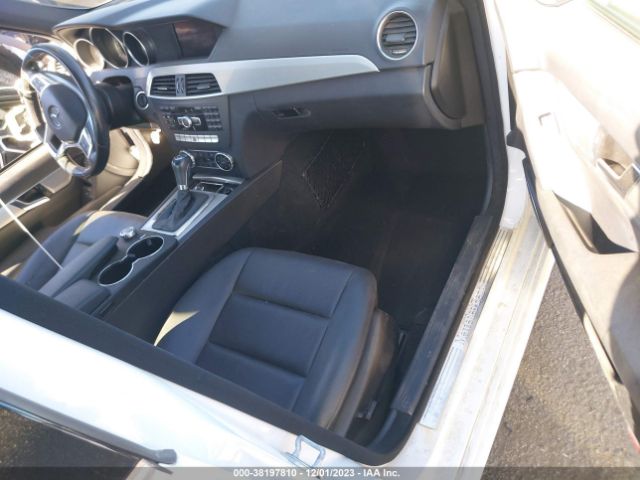 Photo 4 VIN: WDDGF4HB9DR265534 - MERCEDES-BENZ C 250 