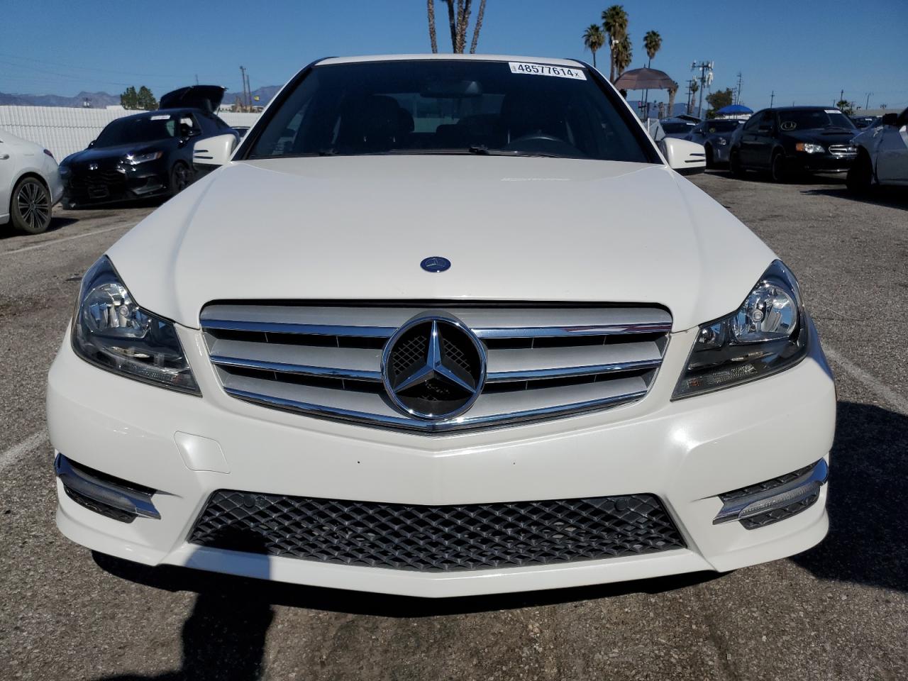 Photo 4 VIN: WDDGF4HB9DR268949 - MERCEDES-BENZ C 250 