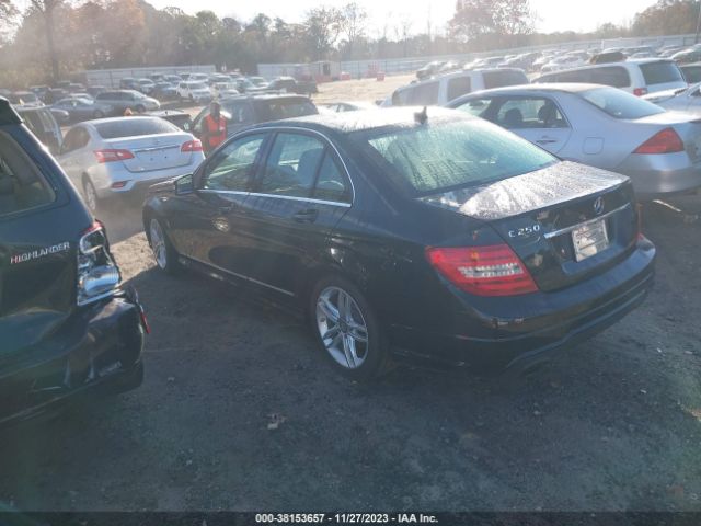 Photo 2 VIN: WDDGF4HB9DR269776 - MERCEDES-BENZ C 250 