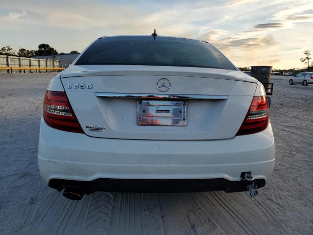 Photo 5 VIN: WDDGF4HB9DR270801 - MERCEDES-BENZ C-CLASS 