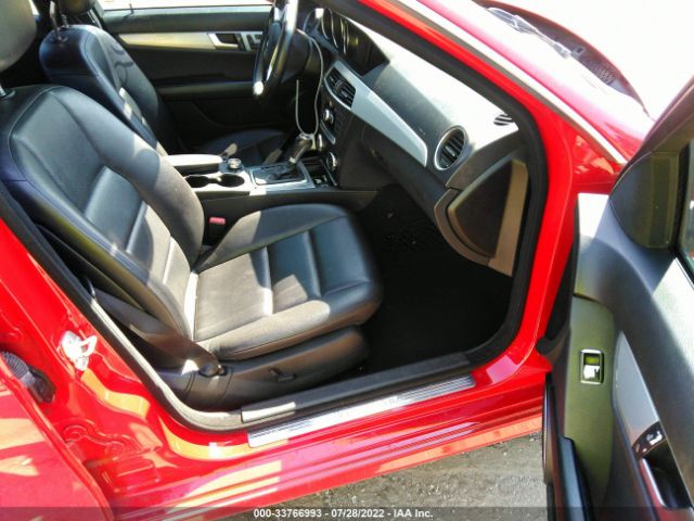 Photo 4 VIN: WDDGF4HB9DR276730 - MERCEDES-BENZ C-CLASS 