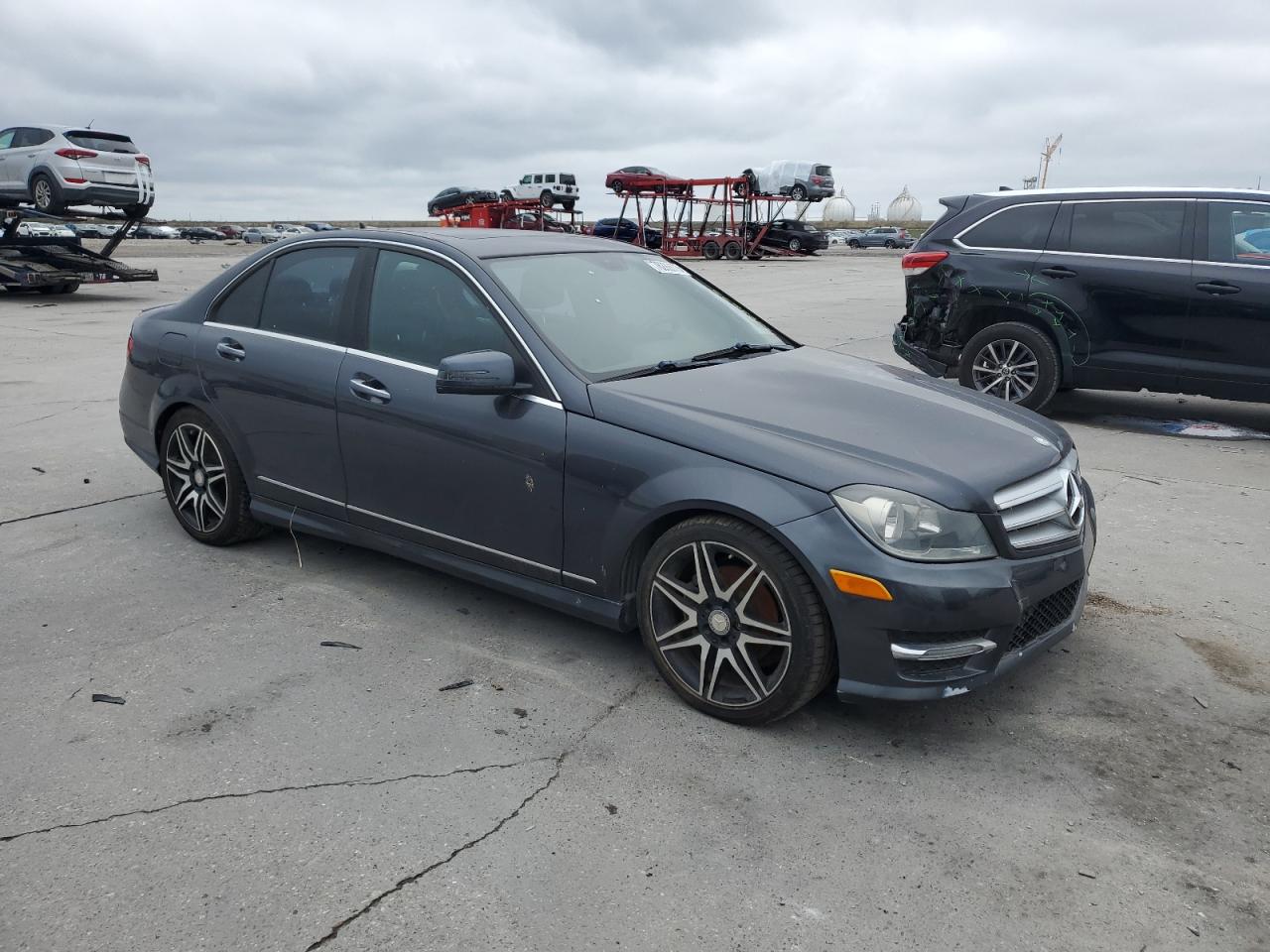 Photo 3 VIN: WDDGF4HB9DR279112 - MERCEDES-BENZ C-KLASSE 