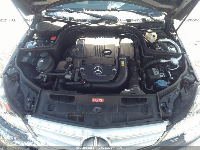 Photo 9 VIN: WDDGF4HB9DR287419 - MERCEDES-BENZ C-CLASS 