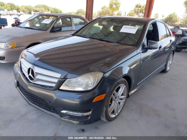 Photo 1 VIN: WDDGF4HB9DR289770 - MERCEDES-BENZ C 250 