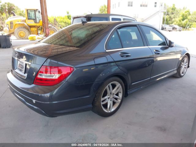 Photo 3 VIN: WDDGF4HB9DR289770 - MERCEDES-BENZ C 250 