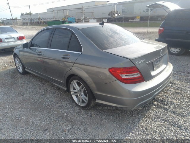 Photo 2 VIN: WDDGF4HB9DR293320 - MERCEDES-BENZ C-CLASS 