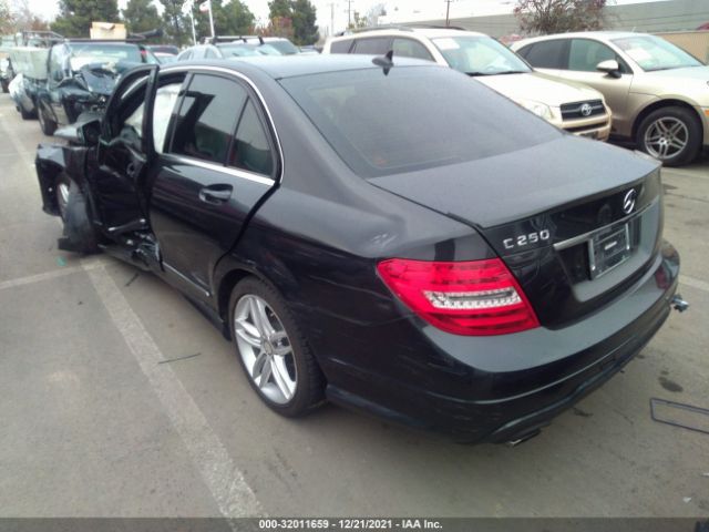 Photo 2 VIN: WDDGF4HB9DR293821 - MERCEDES-BENZ C-CLASS 