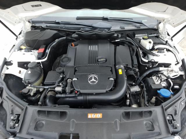 Photo 6 VIN: WDDGF4HB9DR297447 - MERCEDES-BENZ C 250 