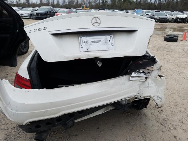 Photo 8 VIN: WDDGF4HB9DR297447 - MERCEDES-BENZ C 250 