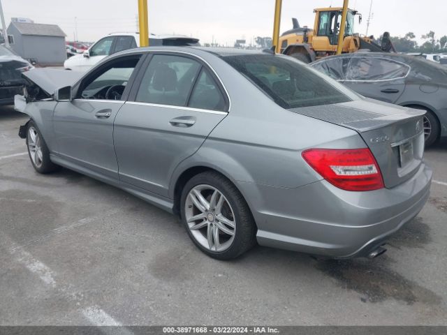 Photo 2 VIN: WDDGF4HB9EA952531 - MERCEDES-BENZ C 250 