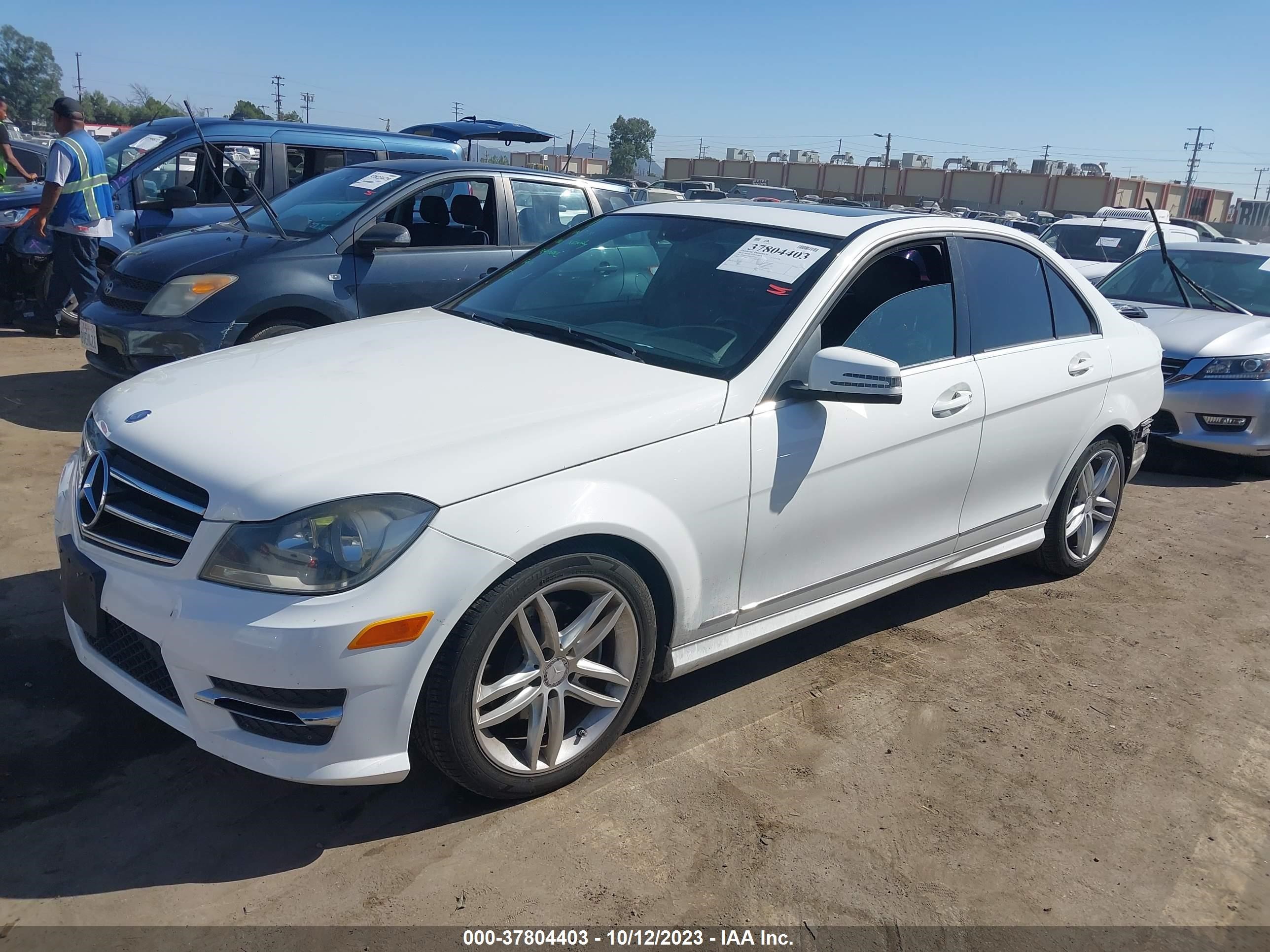 Photo 1 VIN: WDDGF4HB9EA960841 - MERCEDES-BENZ C-KLASSE 