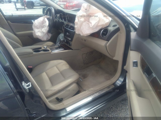 Photo 4 VIN: WDDGF4HB9EA965523 - MERCEDES-BENZ C-CLASS 