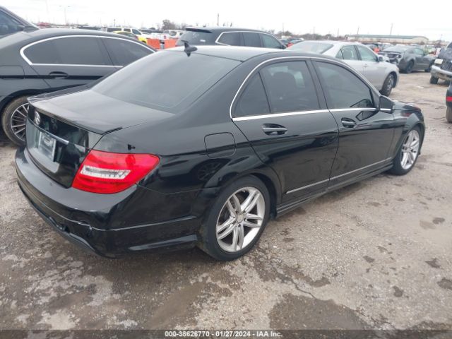 Photo 3 VIN: WDDGF4HB9ER302356 - MERCEDES-BENZ C 250 