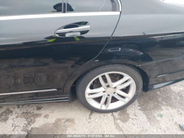 Photo 5 VIN: WDDGF4HB9ER302356 - MERCEDES-BENZ C 250 