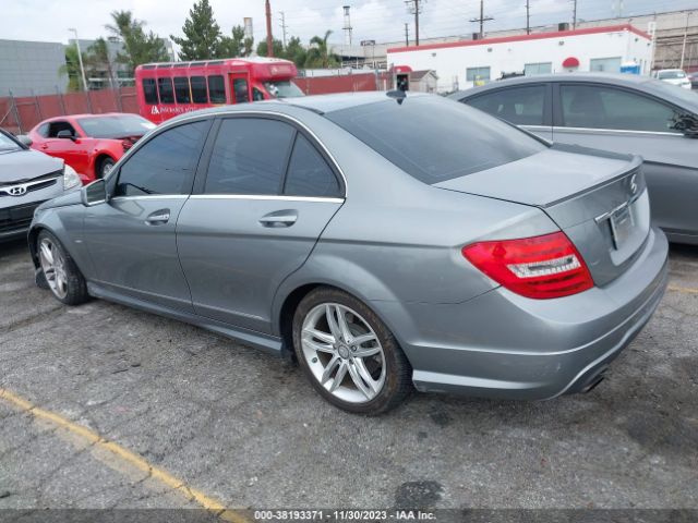 Photo 2 VIN: WDDGF4HBXCR202912 - MERCEDES-BENZ C 250 