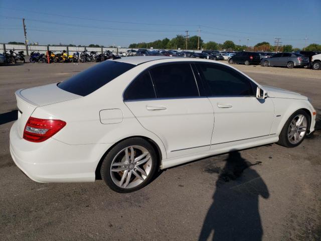 Photo 2 VIN: WDDGF4HBXCR215238 - MERCEDES-BENZ C 250 