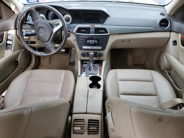 Photo 7 VIN: WDDGF4HBXCR218415 - MERCEDES-BENZ C-CLASS 