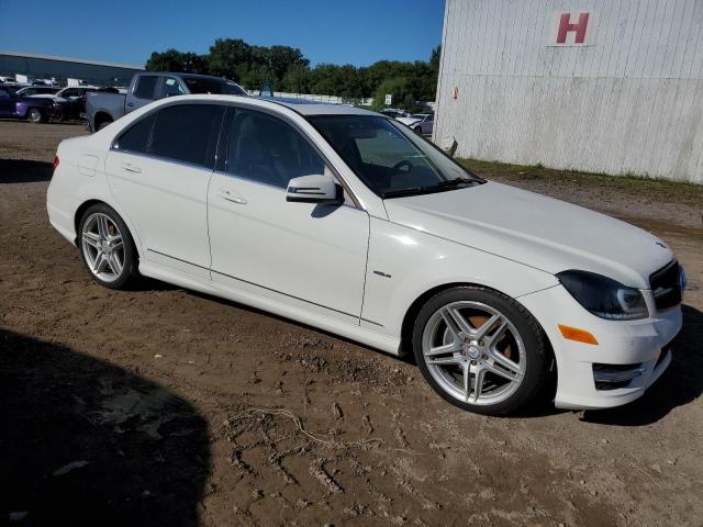 Photo 3 VIN: WDDGF4HBXCR221430 - MERCEDES-BENZ C-CLASS 