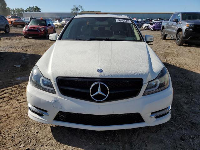 Photo 4 VIN: WDDGF4HBXCR221430 - MERCEDES-BENZ C-CLASS 