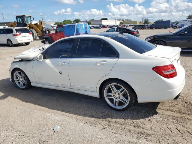 Photo 1 VIN: WDDGF4HBXCR234517 - MERCEDES-BENZ C 250 