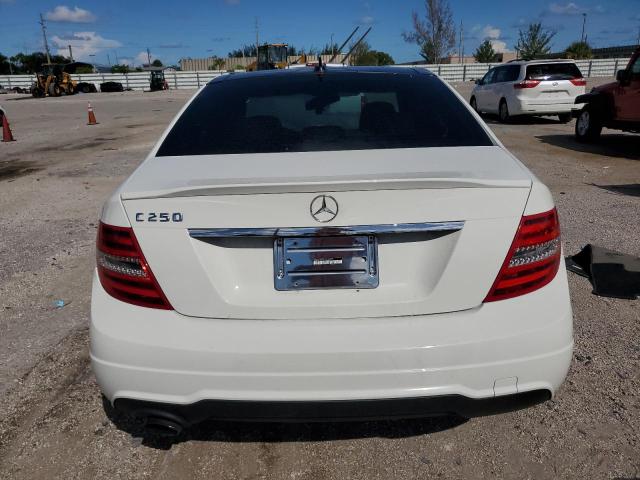 Photo 5 VIN: WDDGF4HBXCR234517 - MERCEDES-BENZ C 250 