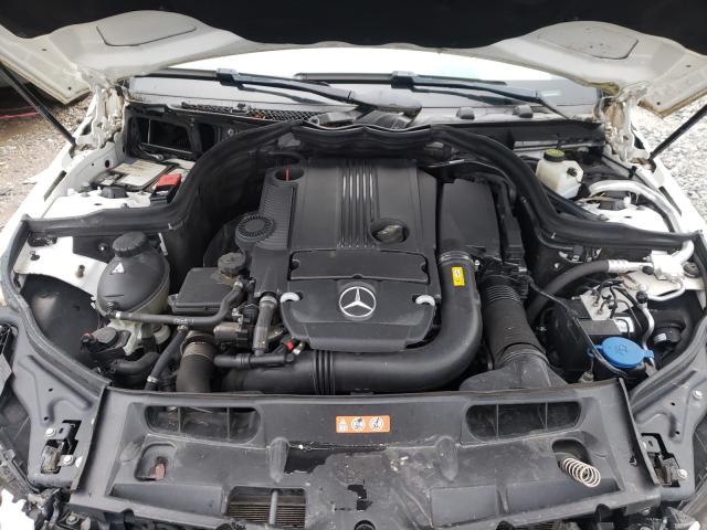 Photo 6 VIN: WDDGF4HBXDA852243 - MERCEDES-BENZ C 250 