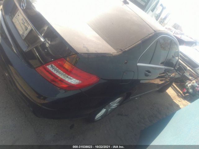 Photo 3 VIN: WDDGF4HBXDG090724 - MERCEDES-BENZ C-CLASS 