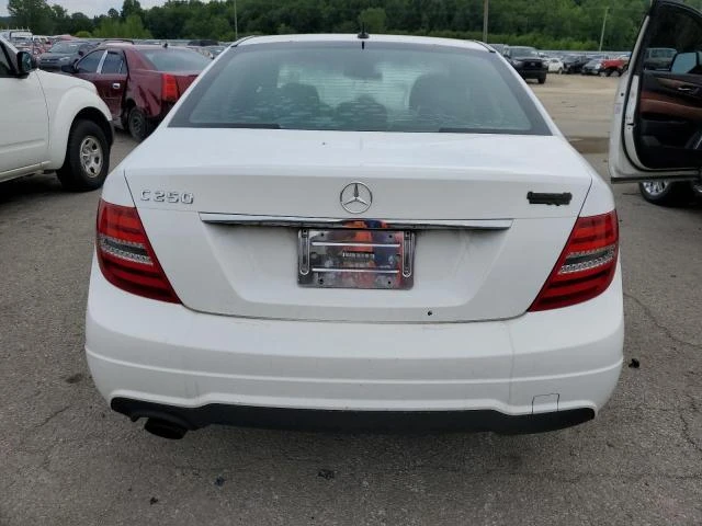 Photo 5 VIN: WDDGF4HBXDR250783 - MERCEDES-BENZ C 250 