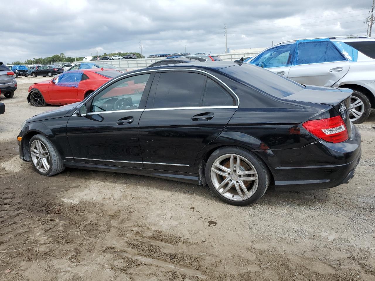 Photo 1 VIN: WDDGF4HBXDR255286 - MERCEDES-BENZ C-KLASSE 