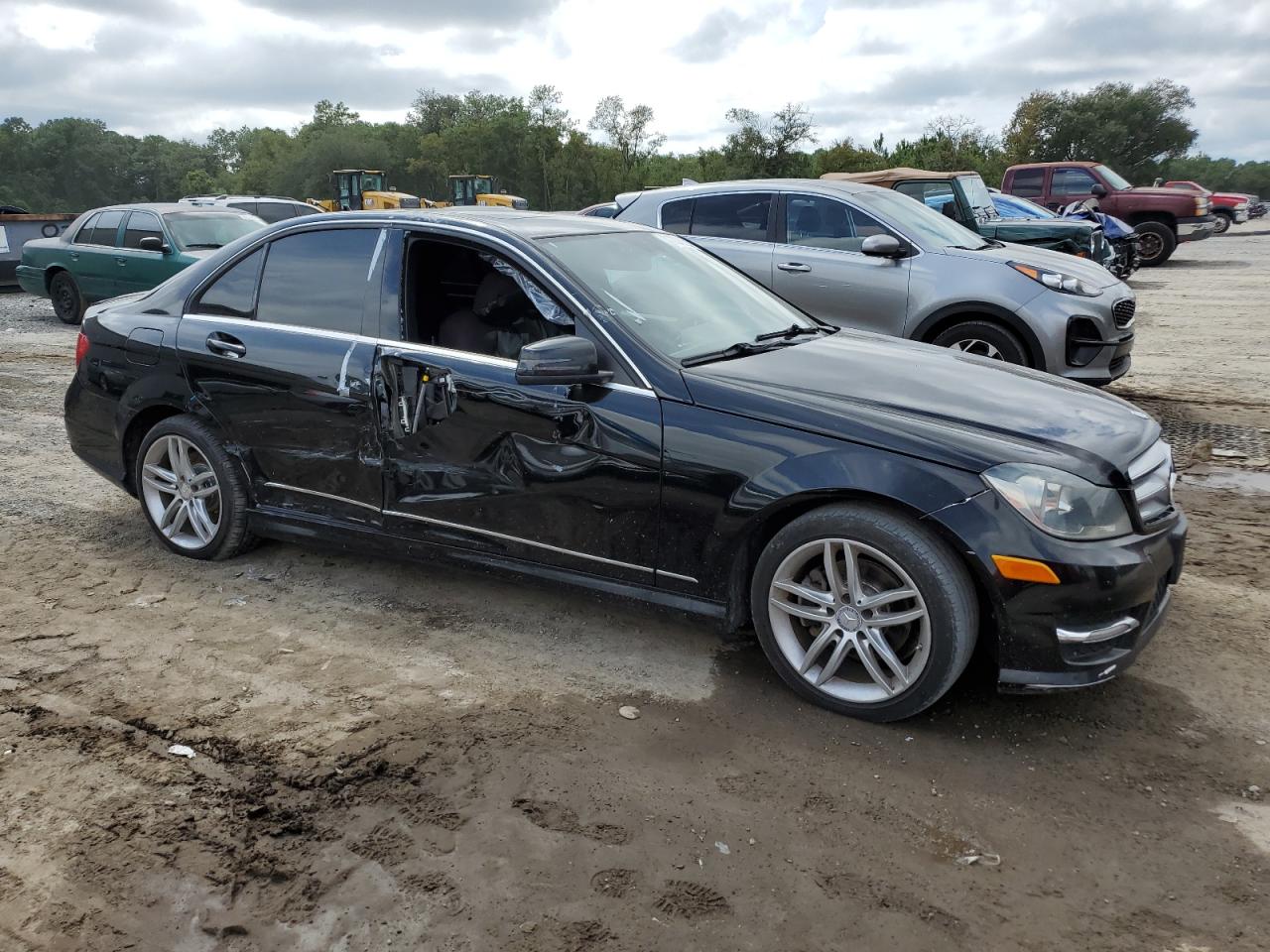 Photo 3 VIN: WDDGF4HBXDR255286 - MERCEDES-BENZ C-KLASSE 