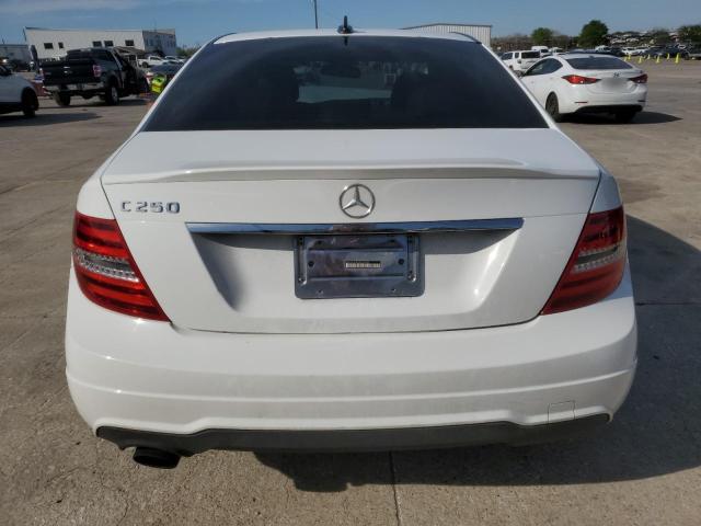 Photo 5 VIN: WDDGF4HBXDR256356 - MERCEDES-BENZ C-CLASS 