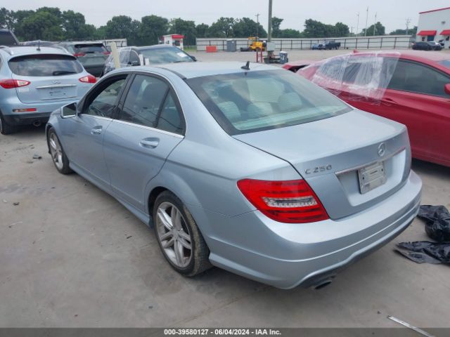 Photo 2 VIN: WDDGF4HBXDR261590 - MERCEDES-BENZ C-CLASS 