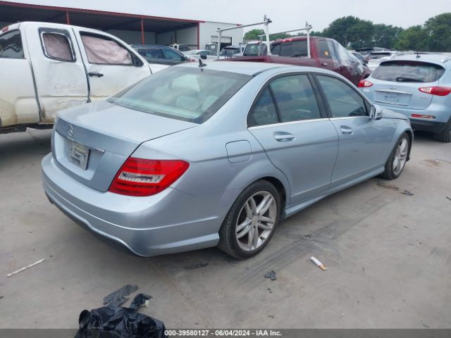 Photo 3 VIN: WDDGF4HBXDR261590 - MERCEDES-BENZ C-CLASS 