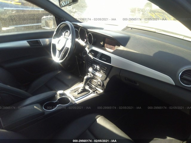 Photo 4 VIN: WDDGF4HBXDR268376 - MERCEDES-BENZ C-CLASS 