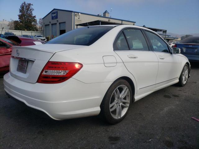 Photo 2 VIN: WDDGF4HBXDR277482 - MERCEDES-BENZ C 250 