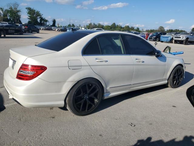 Photo 2 VIN: WDDGF4HBXDR285825 - MERCEDES-BENZ C 250 