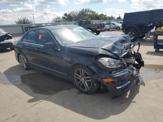 Photo 3 VIN: WDDGF4HBXDR295383 - MERCEDES-BENZ C 250 