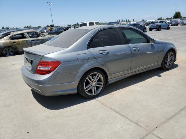 Photo 2 VIN: WDDGF4HBXDR299918 - MERCEDES-BENZ C-CLASS 