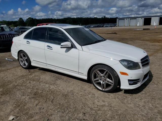 Photo 3 VIN: WDDGF4HBXEA935706 - MERCEDES-BENZ C 250 