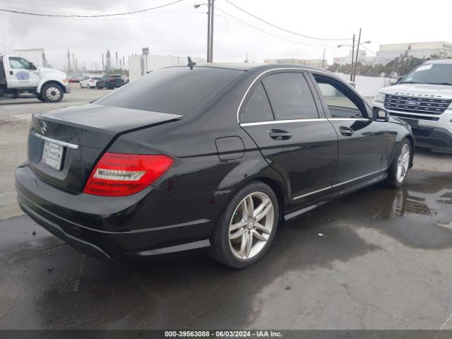 Photo 3 VIN: WDDGF4HBXEA942915 - MERCEDES-BENZ C-CLASS 