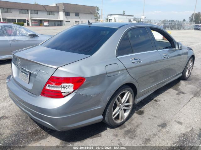 Photo 3 VIN: WDDGF4HBXEA956863 - MERCEDES-BENZ C 250 