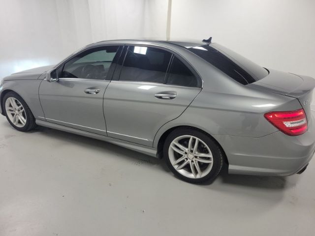 Photo 2 VIN: WDDGF4HBXEG163818 - MERCEDES-BENZ C-CLASS 