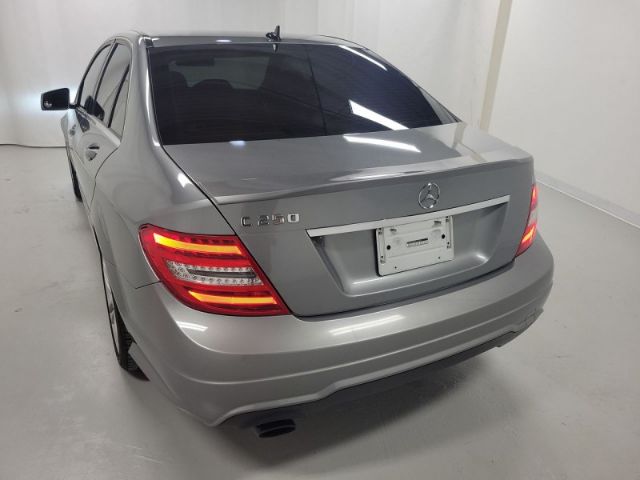 Photo 4 VIN: WDDGF4HBXEG163818 - MERCEDES-BENZ C-CLASS 