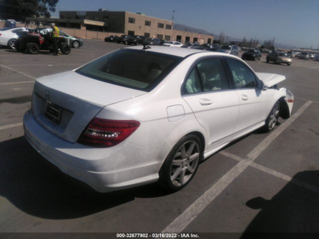 Photo 3 VIN: WDDGF4HBXEG247881 - MERCEDES-BENZ C-CLASS 