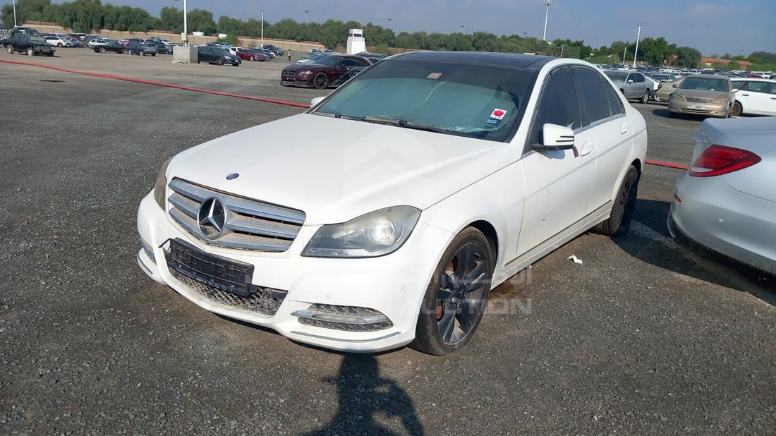 Photo 4 VIN: WDDGF4JB4DA774245 - MERCEDES C200 