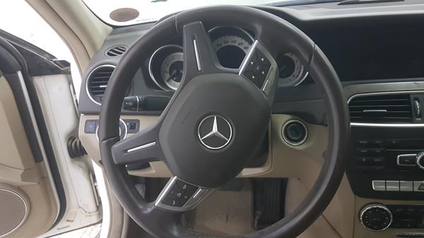 Photo 10 VIN: WDDGF4JB4DA792129 - MERCEDES-BENZ C 200 