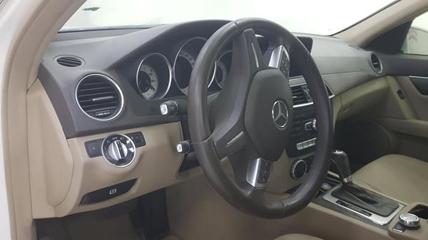 Photo 8 VIN: WDDGF4JB4DA792129 - MERCEDES-BENZ C 200 